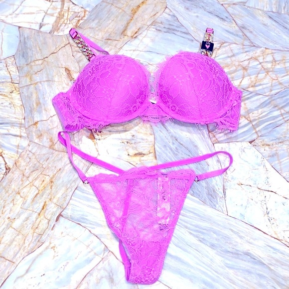 32B VS Very Sexy Collection Very Sexy Push-up Bra & Small ThongPurple Lace